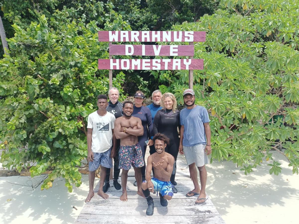 Warahnus Dive Homestay Kri Esterno foto
